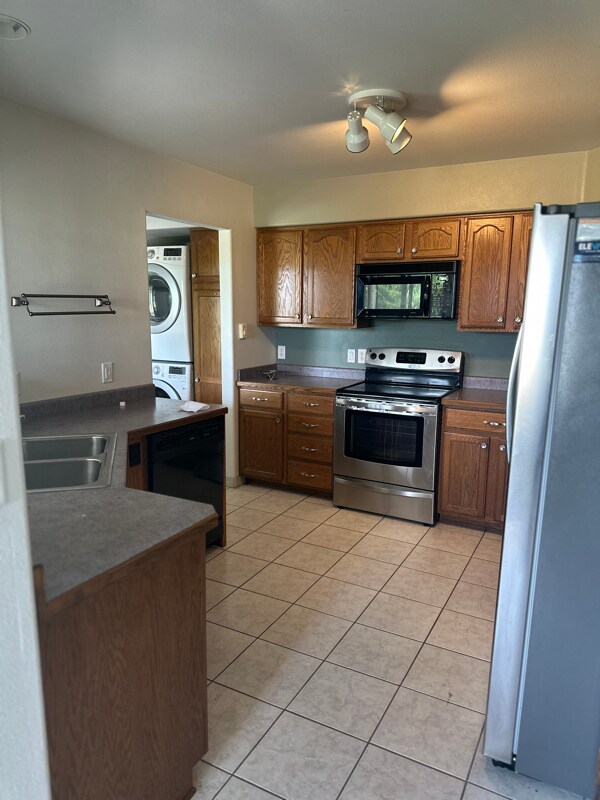 Building Photo - 1168 Mustang Ln