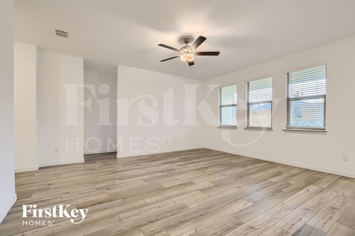 Building Photo - 2524 Goodrich Rd