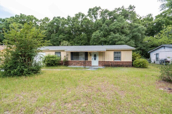 Building Photo - Cute 3 bed 2 bath on the SE side of Tallahassee