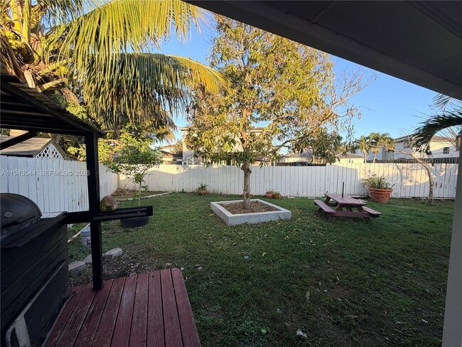 Building Photo - 28431 SW 135th Ave