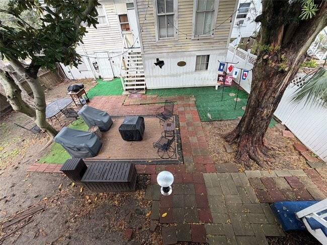 Building Photo - 1014 Avenue M