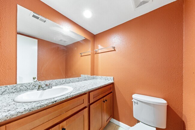 Building Photo - 2120 Wilcrest Dr