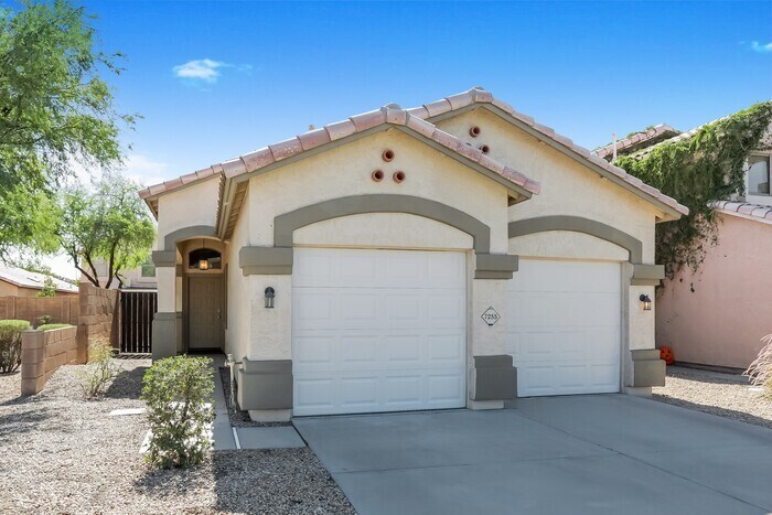 Primary Photo - 7255 E Kramer St