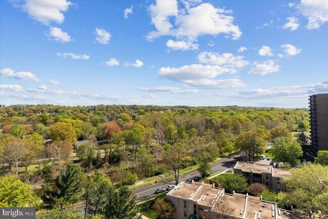 Building Photo - 5300 Holmes Run Pkwy