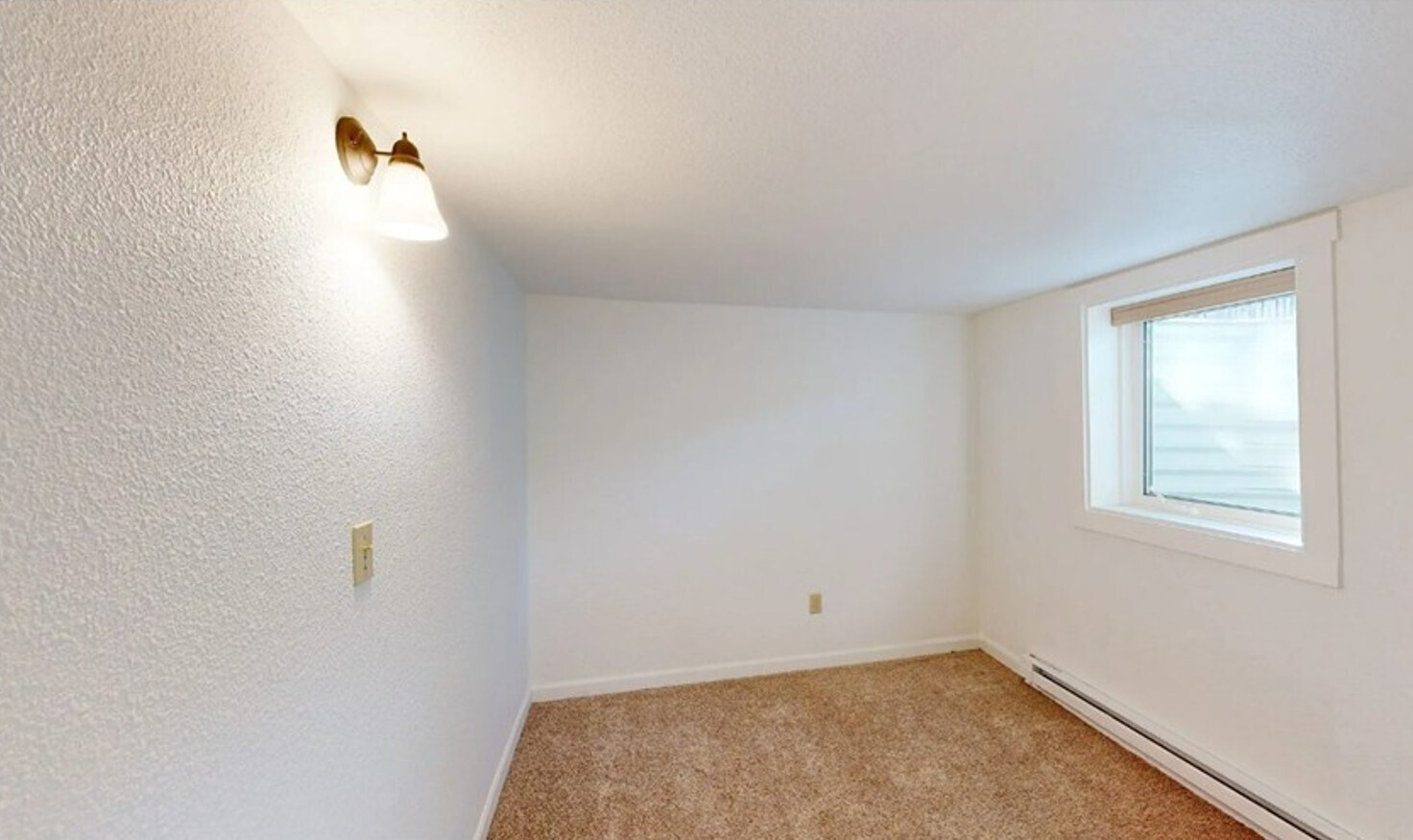 Bedroom3 - downstairs - 605 W Whitman Dr
