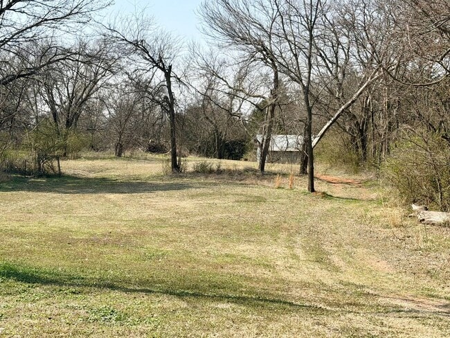 Building Photo - 15604 Gaddy Rd