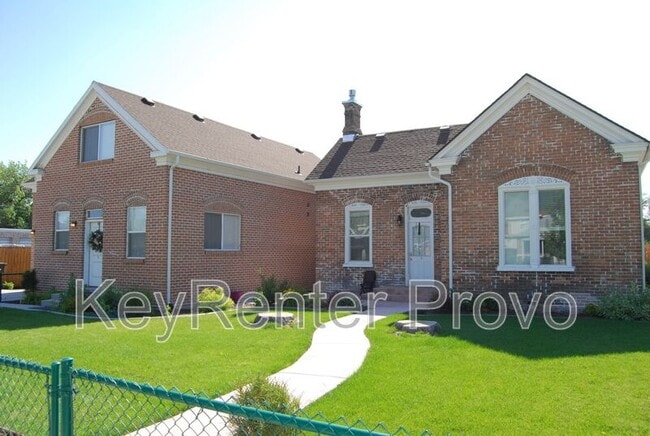 Building Photo - 713 W 500 S