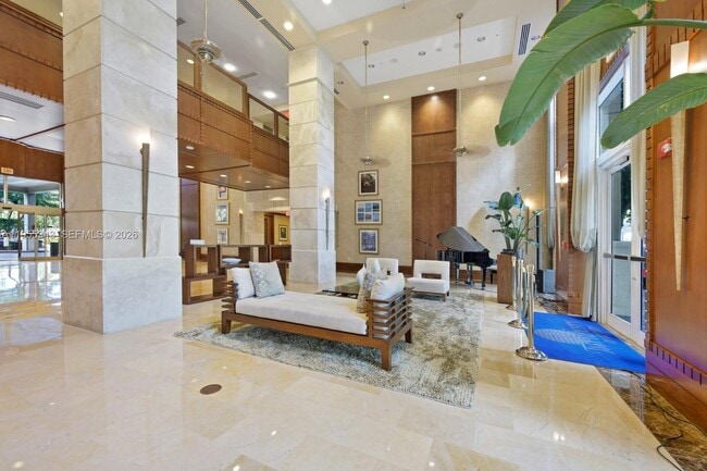 Building Photo - 19501 W Country Club Dr