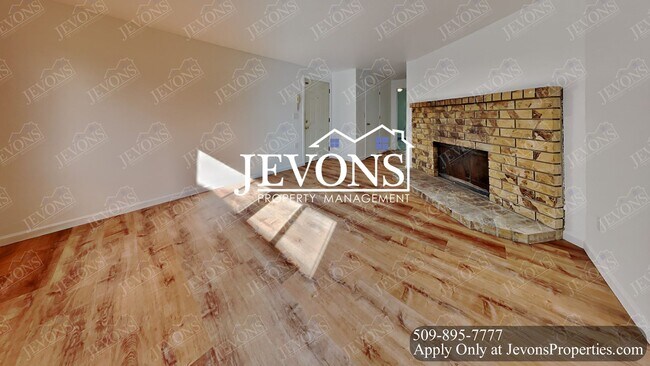 Building Photo - 1722 E 56th St