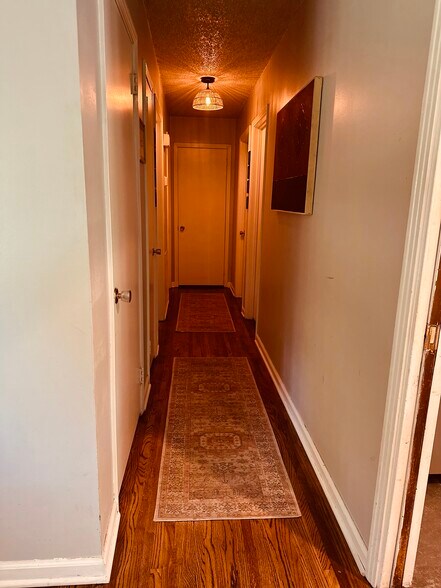Building Photo - 644 Truxton Ct
