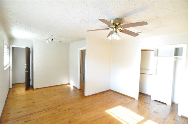 Building Photo - 16567 Farm to Market Rd 2154