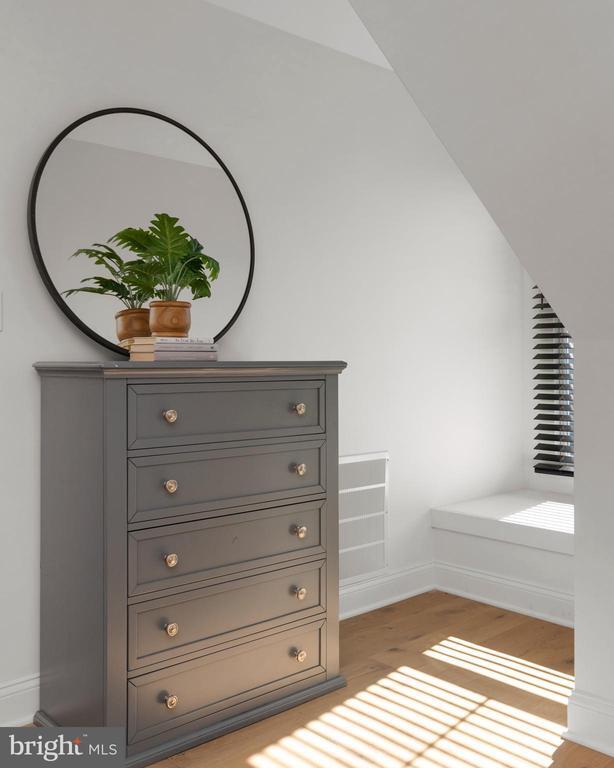 Building Photo - 1000 West St