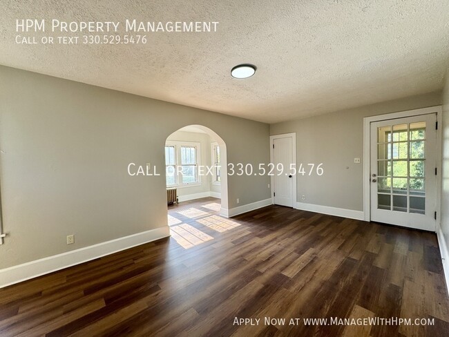 Building Photo - 1259 Oxford Ave NW