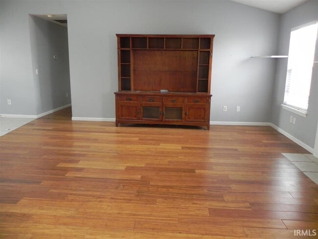 Building Photo - 340 Plantation Way