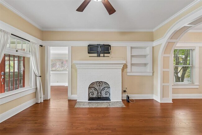 Building Photo - 1107 W Horatio St