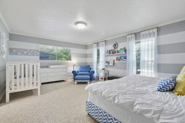 Building Photo - Jewel of Home, Large Lot,  in Wonderful Walkable Neighborhood!