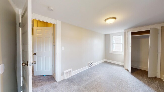 Building Photo - Brooklyn Centre Area - 3 Bedroom - Single ...