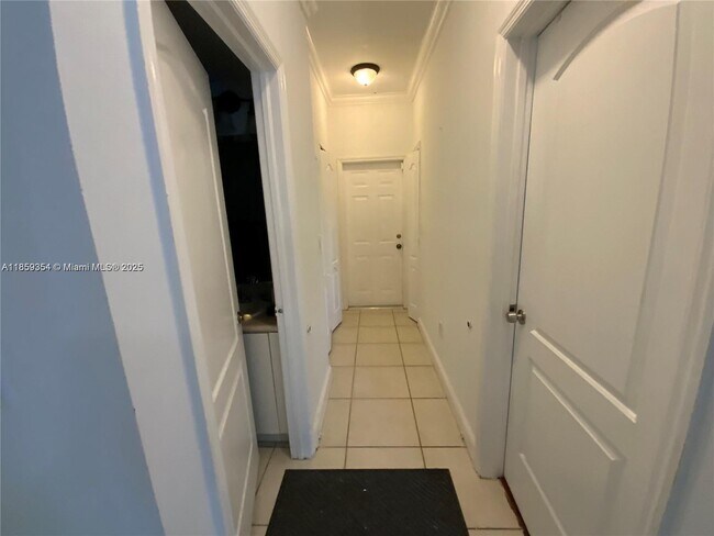 Building Photo - 6528 SW 158th Pass