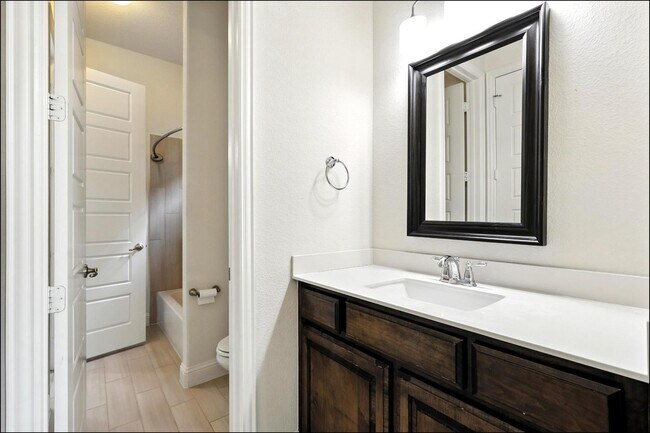 Building Photo - 1733 Adalina Dr