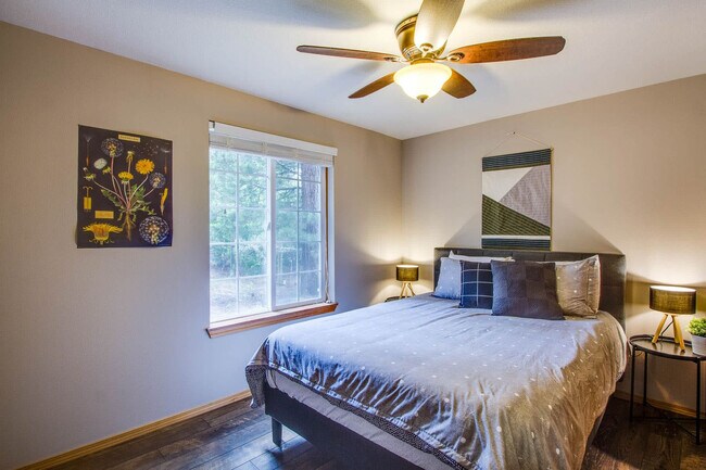 Building Photo - 17184 Island Loop Way