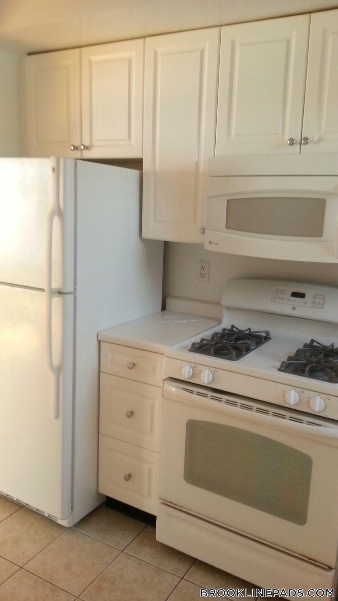 Building Photo - 115 Gerry Rd