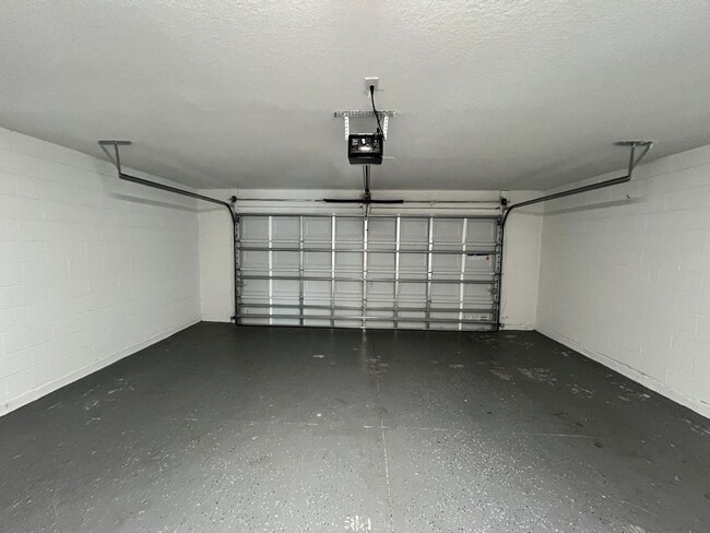 Building Photo - Lovely 3 Bedroom, 2 Bathroom Home in Ocala!!!