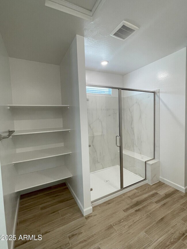 Building Photo - 7417 W Buckhorn Trail