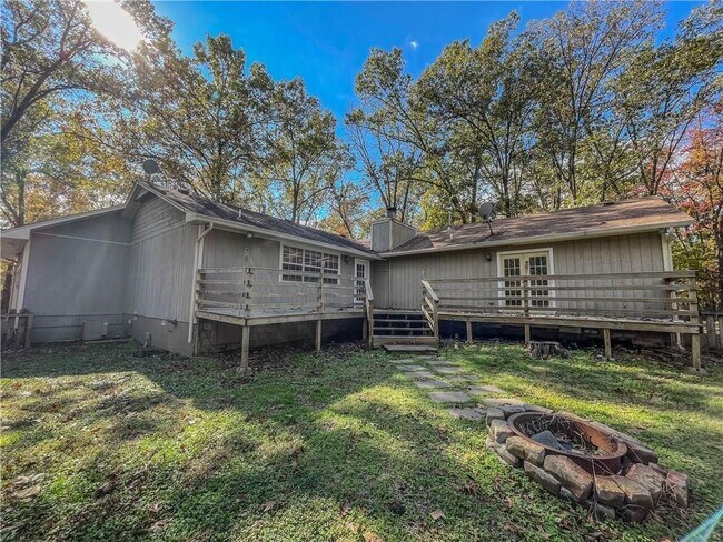 Building Photo - 13676 Cardinal Cir