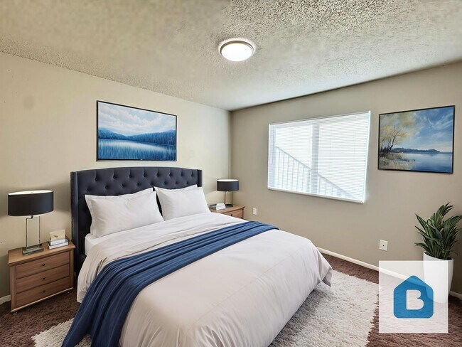 Building Photo - 1015 Bennett Ave