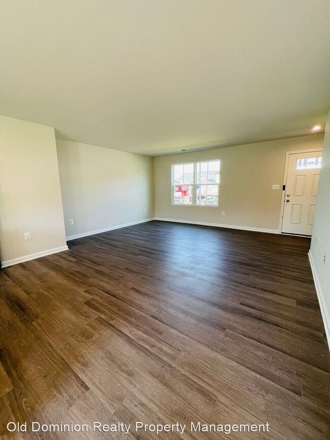 Building Photo - 4 br, 2.5 bath House - 2185 Tailor Drive