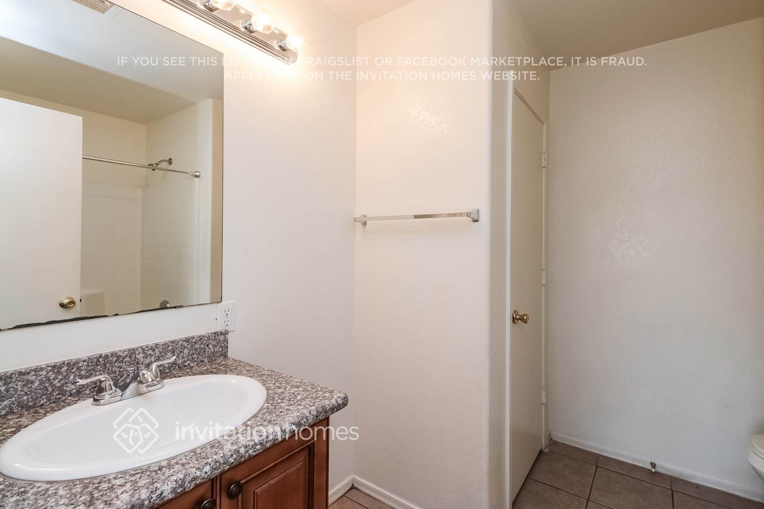 Building Photo - 7226 W Hess Ave