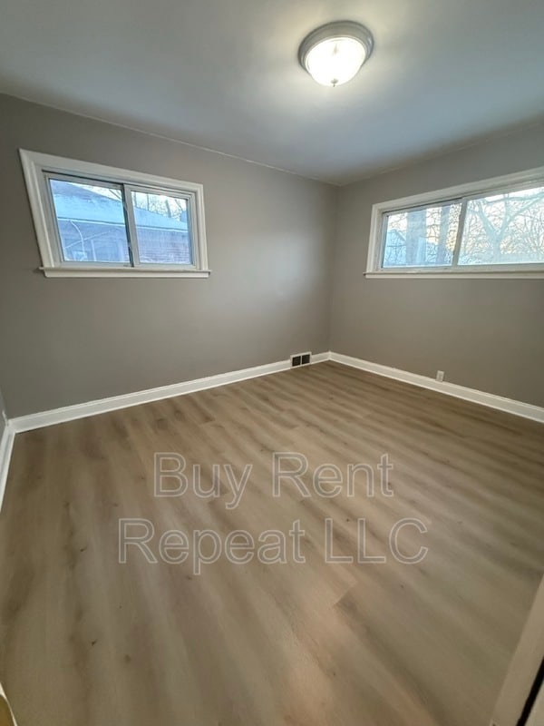 Building Photo - 22847 Panama Ave