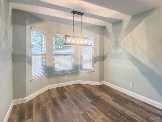 Building Photo - 5990 W Bay Point Dr