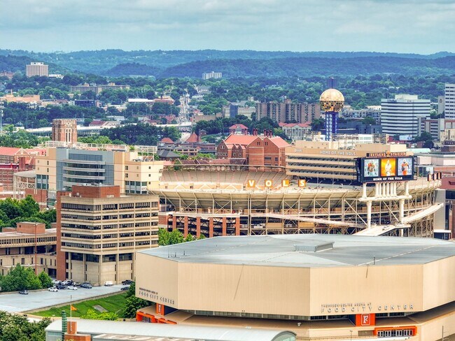 Building Photo - **Stunning Waterfront Condo in Downtown Knoxville**  2 Bedroom, 2 bath Fully renovated! Available...