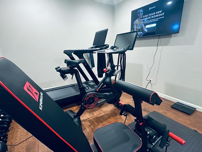 Building Photo - 2296 Star Lilly St