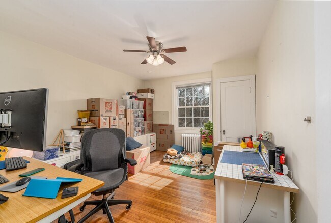 Building Photo - Oakenshawe 5-Bedroom, 2-Bathroom Home Close to Johns Hopkins