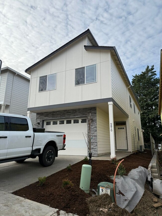 Building Photo - Beautiful Three Bedroom New Construction Home For Rent