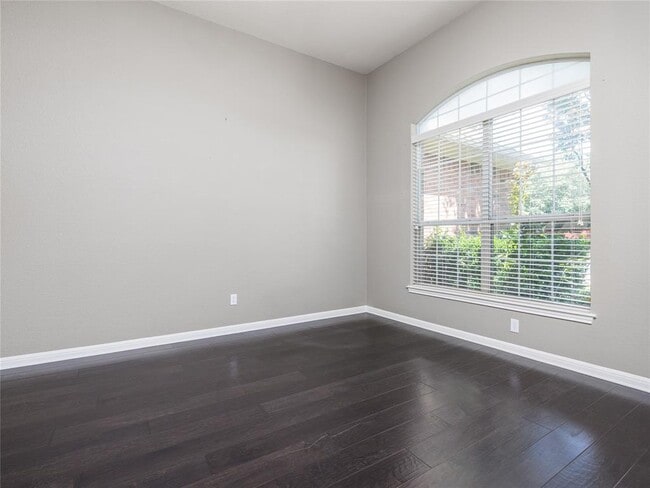 Building Photo - 15620 Echo Hills Dr
