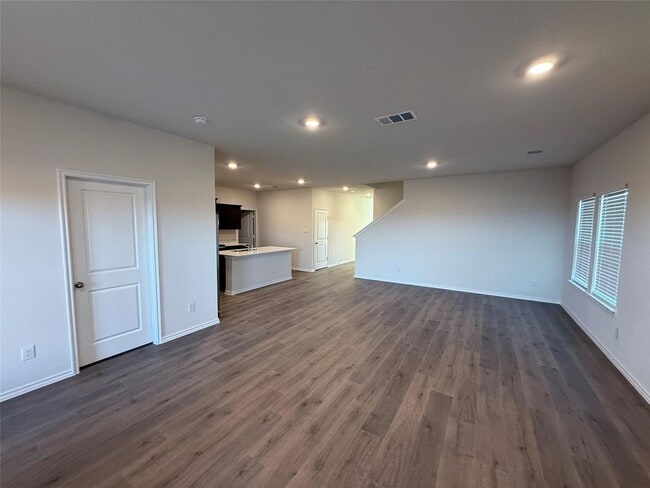 Building Photo - Modern elegance in Josephine........