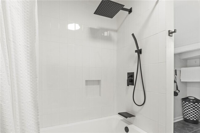 Building Photo - 95 Beaufort St