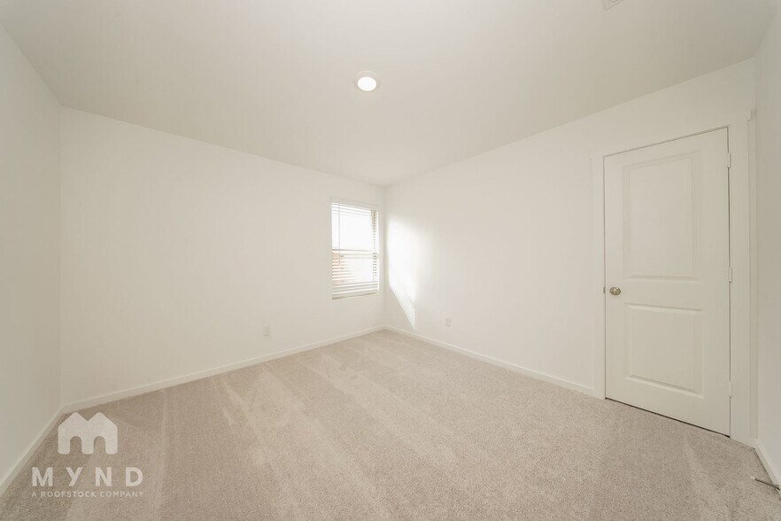 Building Photo - 9709 NW 124th St