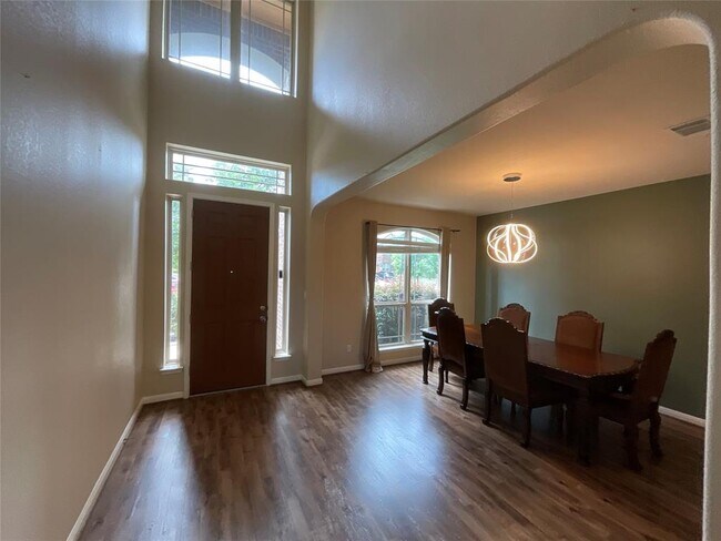 Building Photo - 615 Seminole Canyon Dr