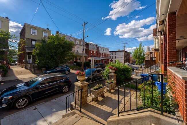 Building Photo - 3422 Ward St