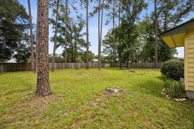 Building Photo - 1091 Boone Ave