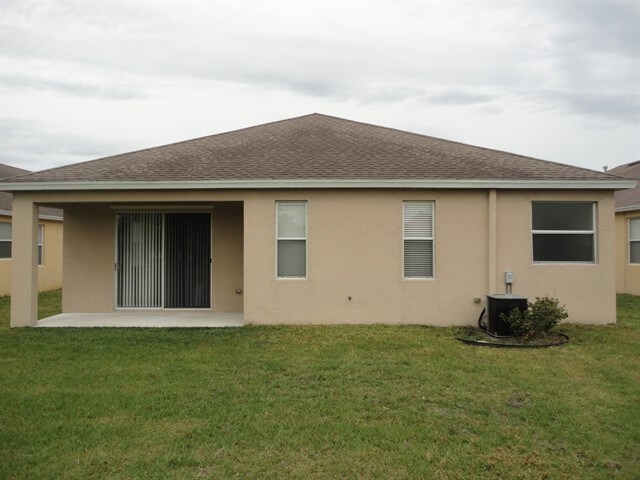 Building Photo - 1128 Napolean Way