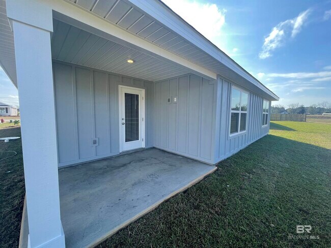 Building Photo - 14945 Forsythia Lp