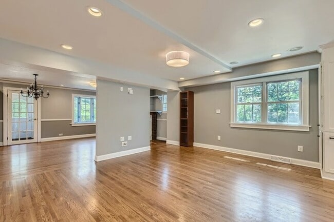 Building Photo - 4330 Wilson St, Minnetonka, MN, 55345
