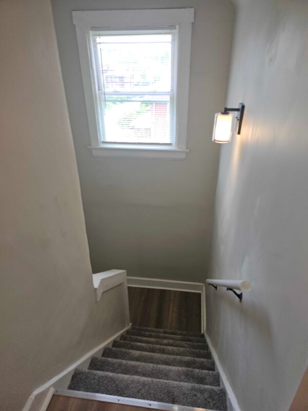 Building Photo - 1560 Dixmont Ave
