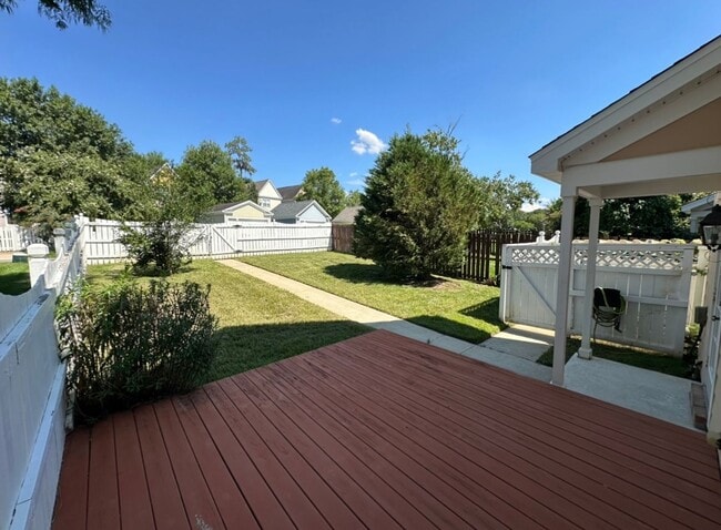 Building Photo - 3687 Longfellow Rd