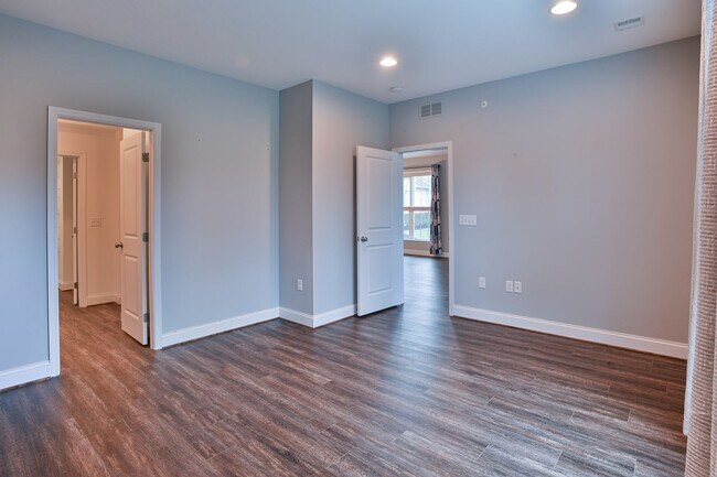 Building Photo - Beautiful Townhome in Arcona Community